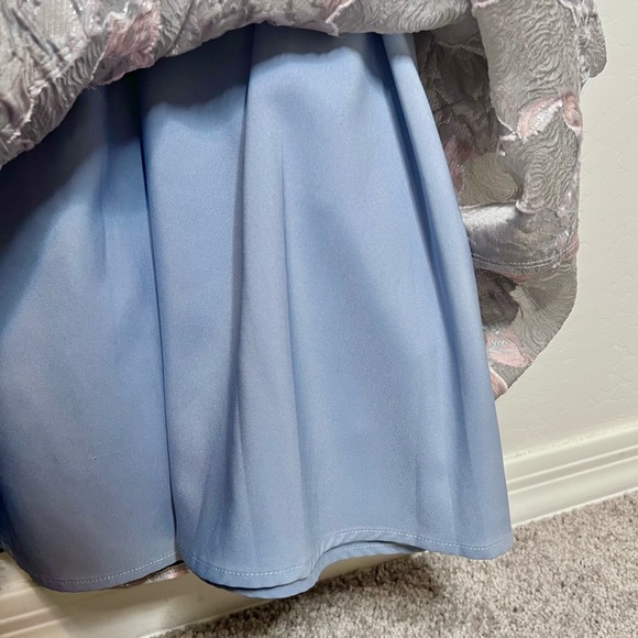 BADGLEY MISCHKA Darcy Maxi Dress in Dove. Size 6 - Picture 9 of 14